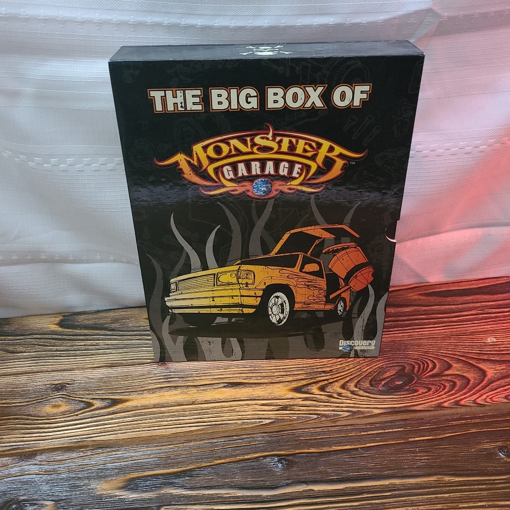 Discovery Channel The Big Box of Monster Garage Three Book How To Set